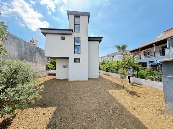 370 M2 Garden, Single Detached 3+1 Villa Near The Sea In Doğanbey