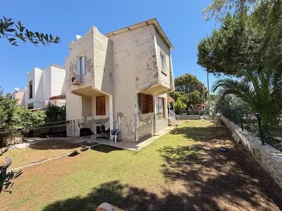 Seferihisar Doğanbey'de For Sale 3+1 50m From The Sea Garden Villa