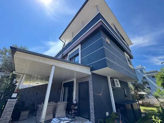 For sale In Seferihisar Doğanbey 3+1 spacious garden duplex summer house