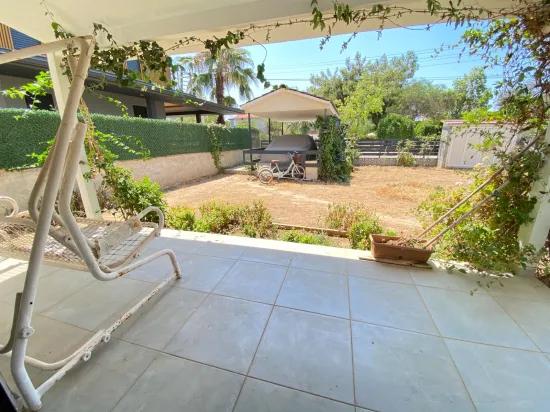 Seferihisar Bengiler'de Sea Side Spacious Garden Low-cost 1+1 Ground Floor Apartment