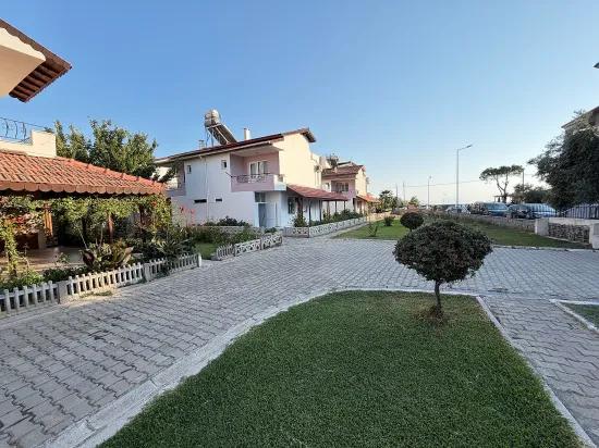 In Gümüldür Sea Front For Sale Detached With Garden 3+1 Villa
