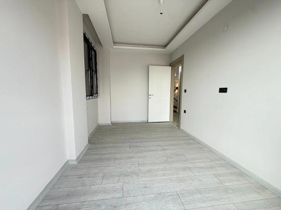 3+1 Detached Villa With Garden For Sale In Seferihisar Doğanbey Center