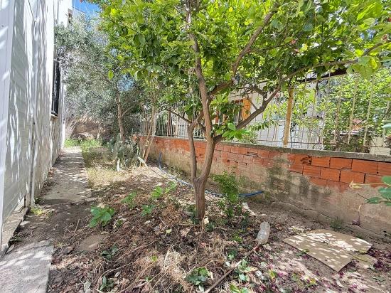 3+1 Garden Apartment For Sale In Ürkmez, 250 Meters From The Sea, Affordable Price