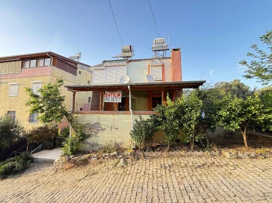 1+1 Apartment For Sale 200 Meters From The Sea In Seferihisar Ürkmez