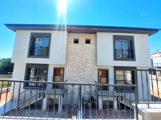 Brand New 2+1 Duplex Villa With Garden For Sale In Payamlı, Seferihisar.