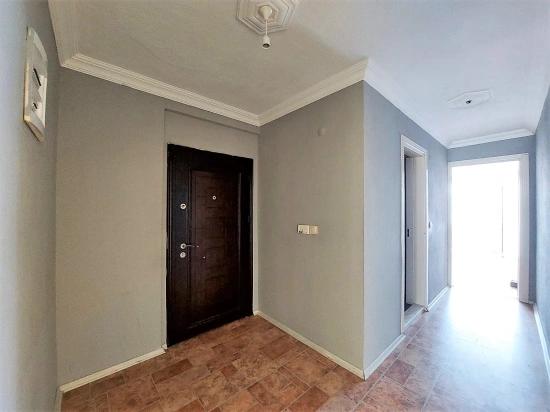 2+1 Apartment For Sale In Seferihisar Ürkmez Center, Separate Kitchen