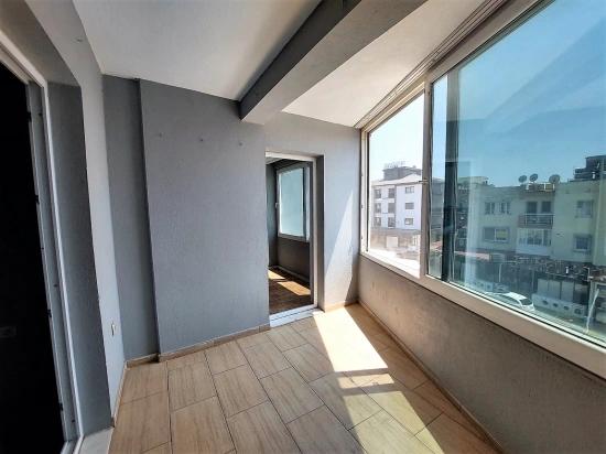 2+1 Apartment For Sale In Seferihisar Ürkmez Center, Separate Kitchen