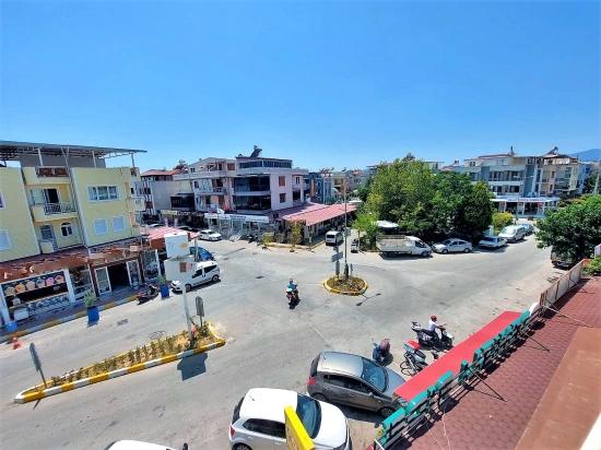 2+1 Apartment For Sale In Seferihisar Ürkmez Center, Separate Kitchen
