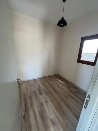 Prefabricated 2+1 Detached Summer House For Sale In Menderes Gümüldür, Within A 200 Square Meter Garden.