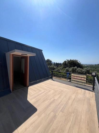 Prefabricated 2+1 Detached Summer House For Sale In Menderes Gümüldür, Within A 200 Square Meter Garden.