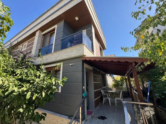 2+1 Duplex Summer House For Sale In Doğanbey Center, Seferihisar