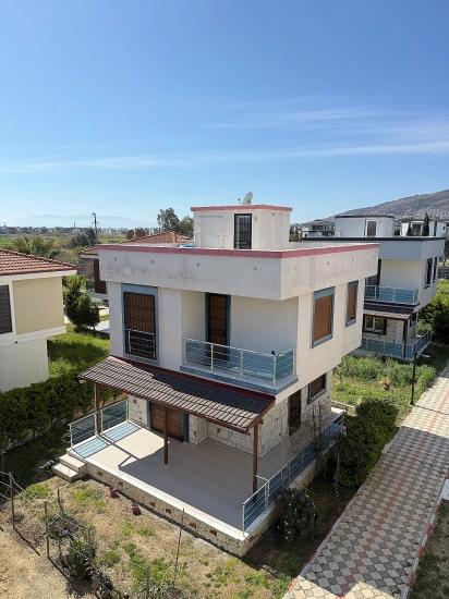 In Seferihisar Doğanbey, A Detached 3+1 Villa With A Large Garden For Sale