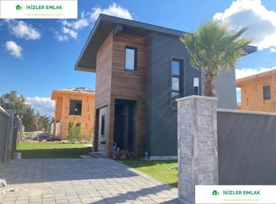 3+1 Duplex Villa With Spacious Garden For Sale In Doğanbey, Seferihisar