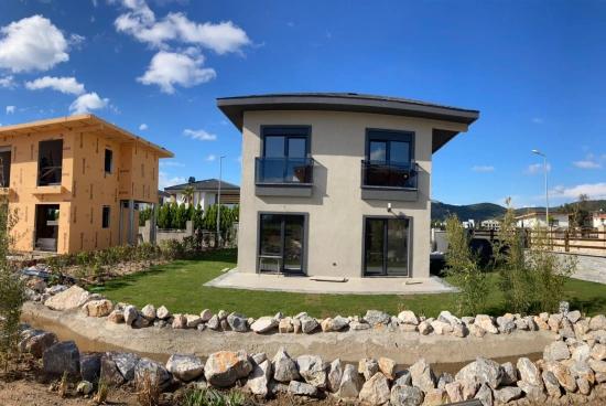 3+1 Duplex Villa With Spacious Garden For Sale In Doğanbey, Seferihisar