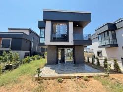 2+1 Bedroom Detached House For Sale in Cumhuriyet Nbh. Seferihisar Doğanbey - 190 m²