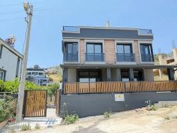 2+1 Bedroom Villa For Sale in Atatürk Nbh. Seferihisar Doğanbey - 185 m²