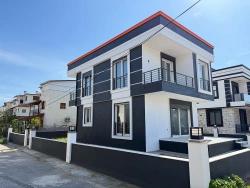 3+1 Bedroom Villa For Sale in Cumhuriyet Nbh. Seferihisar Doğanbey - 300 m²