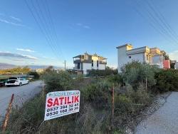 285 Square Meters Of Corner Plot With Zoning Permit For Sale In Seferihisar Doğanbey