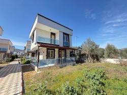 Single Detached 3+1 Villa With Large Garden For Sale In Seferihisar Doğanbey