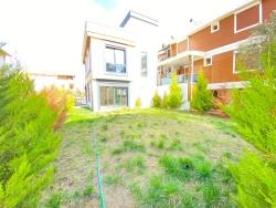 3+1 Bedroom Villa For Sale in Bengiler Nbh. Seferihisar Ürkmez - 185 m²
