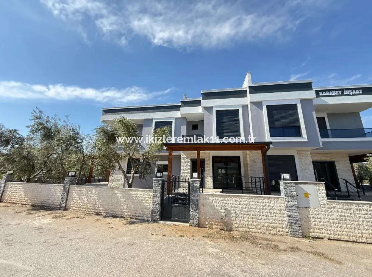 2 1 New Duplex Cottage For Sale In The Center Of Seferihisar Doganbey