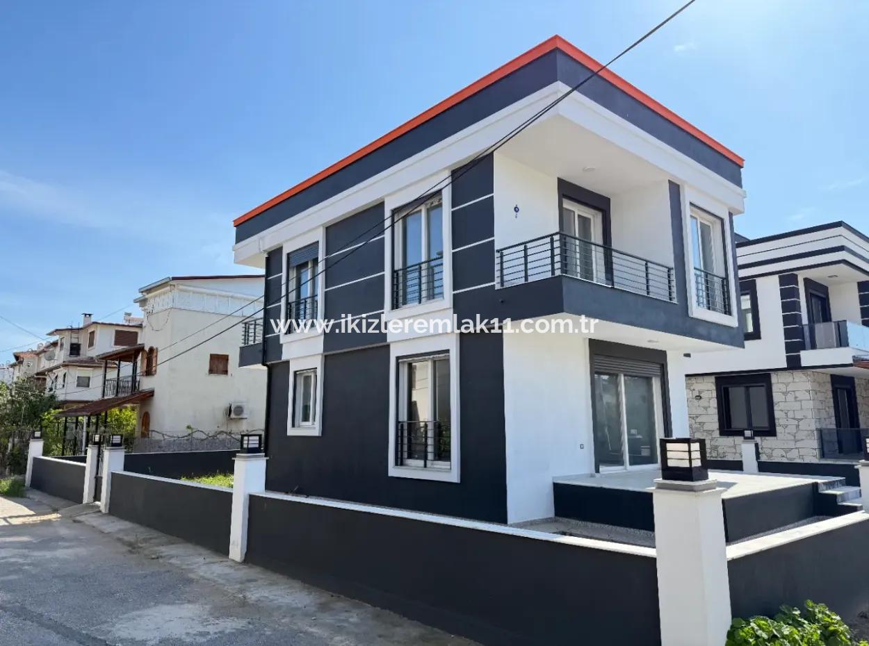 Single Detached 3 1 Duplex Cottage In 300 M2 Plot In Seferihisar Doğanbey