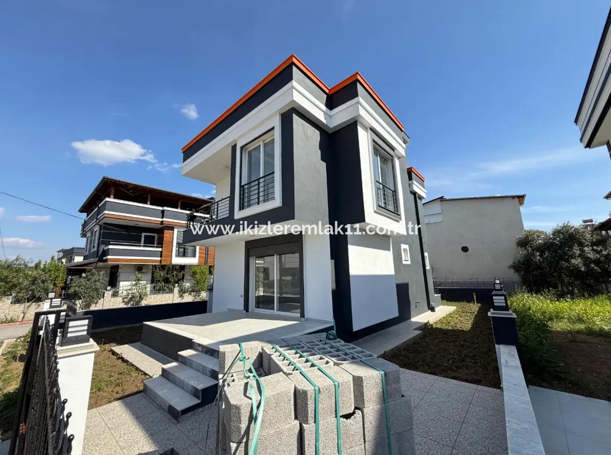 Single Detached 3 1 Duplex Cottage In 300 M2 Plot In Seferihisar Doğanbey