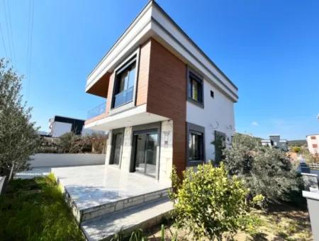 New Detached 3 1 Villa For Sale In Open Spacious Location In Doğanbey