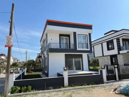 Single Detached 3 1 Duplex Cottage In 300 M2 Plot In Seferihisar Doğanbey