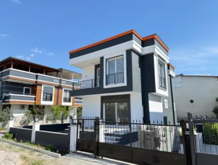 Single Detached 3 1 Duplex Cottage In 300 M2 Plot In Seferihisar Doğanbey