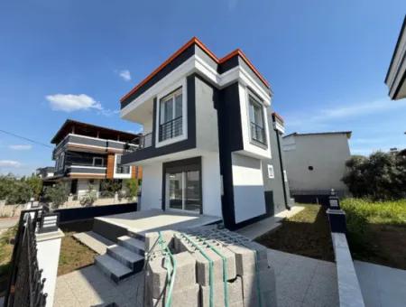 Single Detached 3 1 Duplex Cottage In 300 M2 Plot In Seferihisar Doğanbey