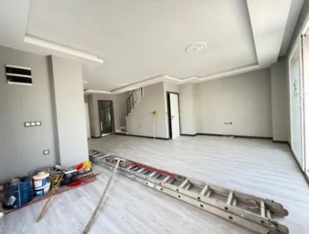Single Detached 3 1 Duplex Cottage In 300 M2 Plot In Seferihisar Doğanbey