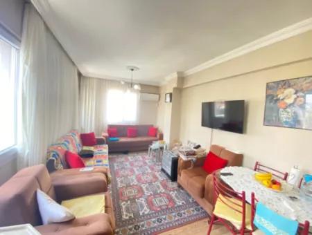 2 1 Apartment For Sale In Seferihisar Ürkmez Center At An Affordable Price