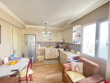 2 1 Apartment For Sale In Seferihisar Ürkmez Center At An Affordable Price
