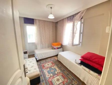 2 1 Apartment For Sale In Seferihisar Ürkmez Center At An Affordable Price