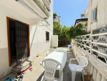 250 M To The Sea In Ürkmez, Affordable Price For Sale 3 1 Apartment With Garden