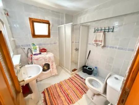 250 M To The Sea In Ürkmez, Affordable Price For Sale 3 1 Apartment With Garden