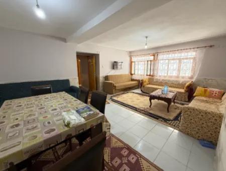 250 M To The Sea In Ürkmez, Affordable Price For Sale 3 1 Apartment With Garden