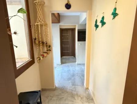 2 1 Apartment With Ground Floor Garden For Sale In The Center Of Seferihisar Ürkmez
