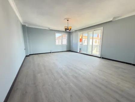 Wide Affordable Price With Elevator For Sale In Seferihisar Ürkmez 3 1 Apartment