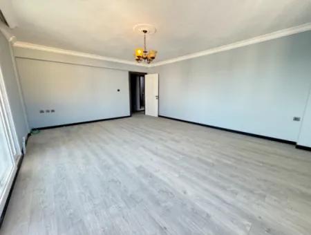 Wide Affordable Price With Elevator For Sale In Seferihisar Ürkmez 3 1 Apartment