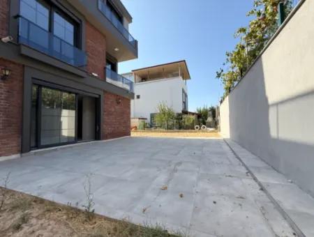3 1 Villas With Zero Large Garden For Sale In Seferihisar Ürkmez