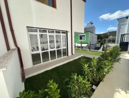 2 1 Villa With Zero Garden For Sale In Seferihisar Doganbeypayamli