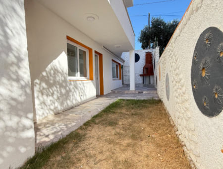 2 1 Garden Floor Free Flat For Sale In Seferihisar Ürkmez