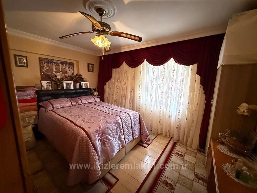 Продается Квартира 2+1 В Центре Сеферихисар-Юркмез, 80М2, 200М От Моря.