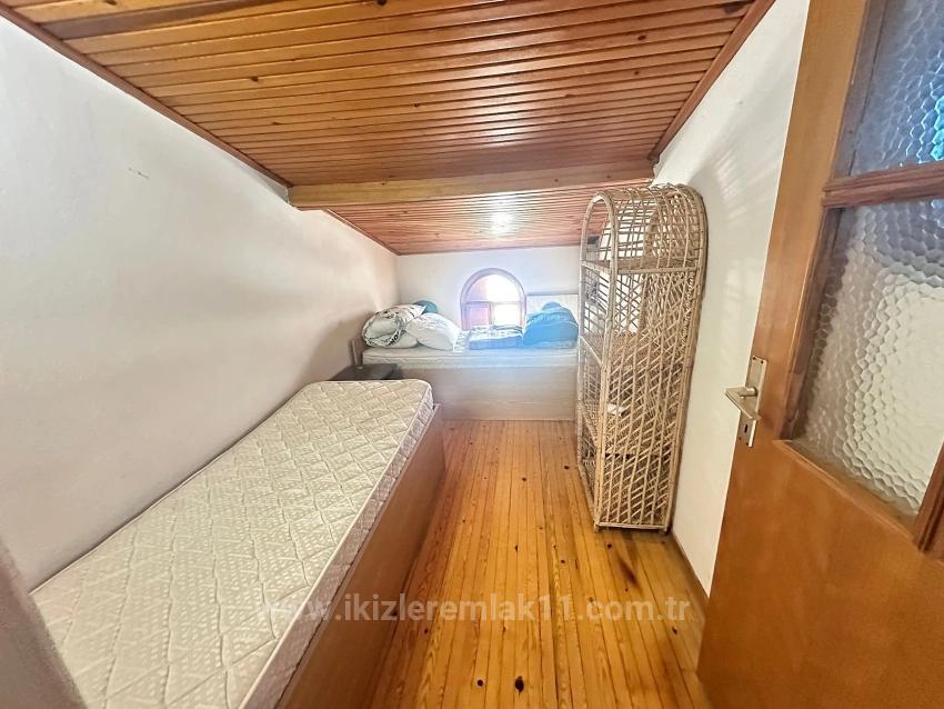 Продается Отдельностоящая Вилла 3+1 С Частным Бассейном В Доганбее, Сеферихисар.