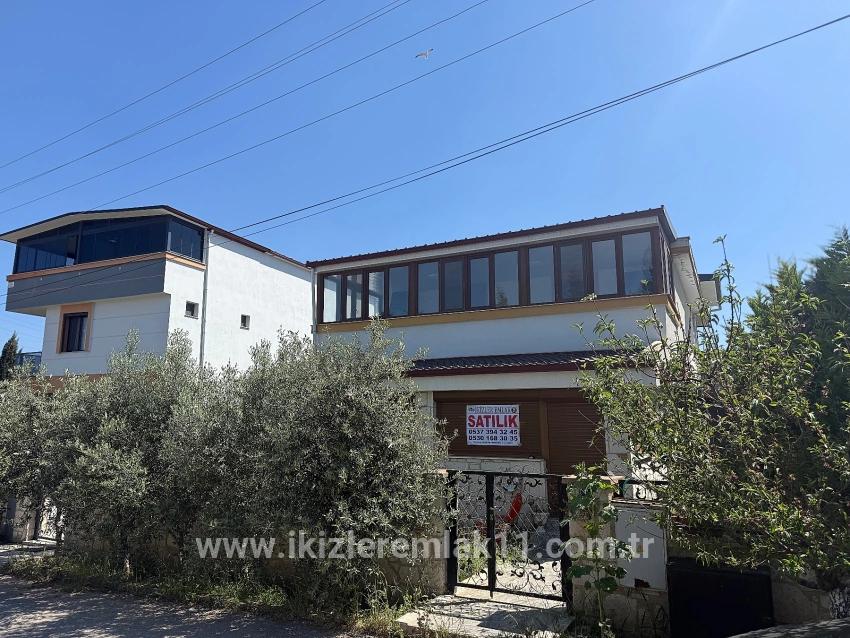 Для продажи Летний 2+2 в Cumhuriyet Seferihisar Doğanbey - 150 m²