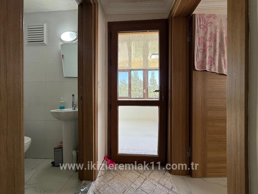 Для продажи Летний 2+2 в Cumhuriyet Seferihisar Doğanbey - 150 m²