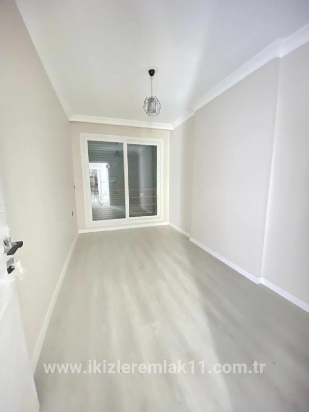 Для продажи Вилла 3+1 в Cumhuriyet Seferihisar Doğanbey - 200 m²