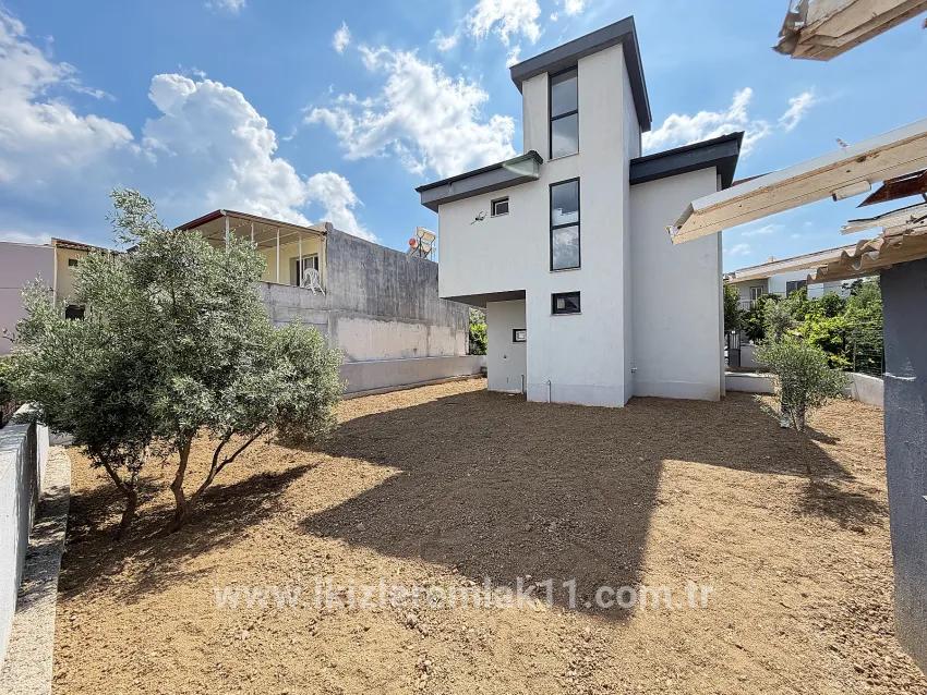 Для продажи Вилла 3+1 в Atatürk Seferihisar Doğanbey - 370 m²